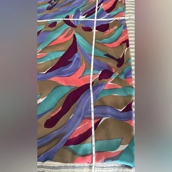 Multicolor Abstract Tunic - Picture 12 of 12